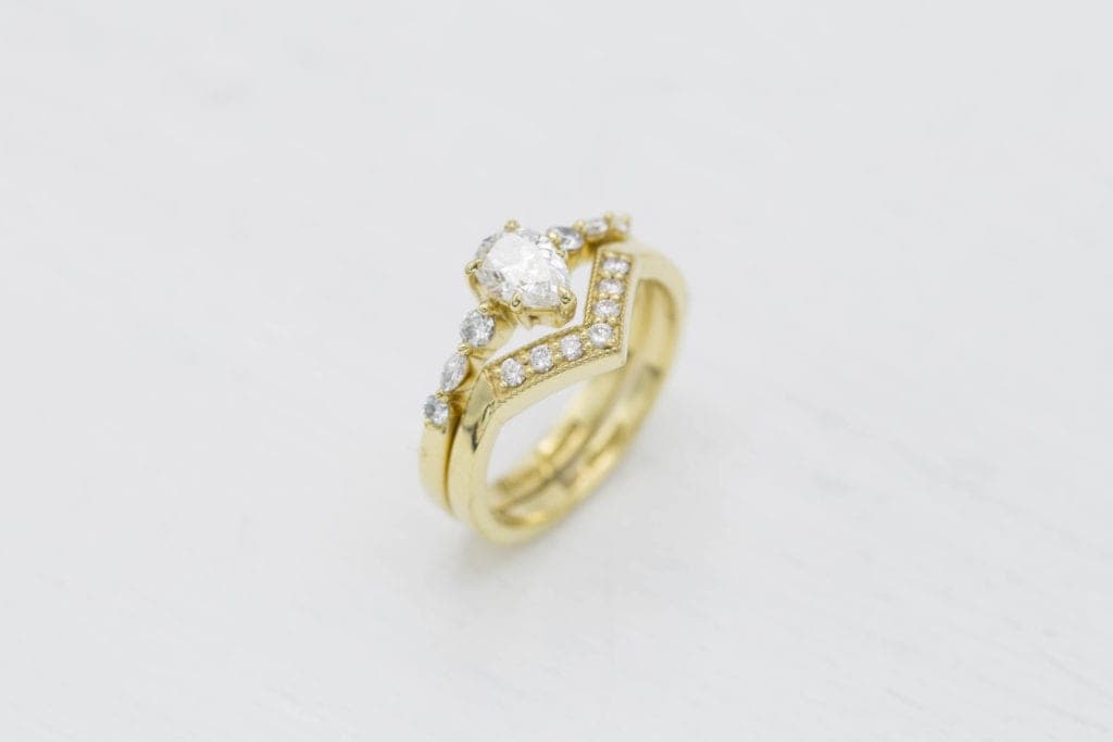 pear-shaped diamond guide - unique pear-shaped diamond engagement ring with matching band