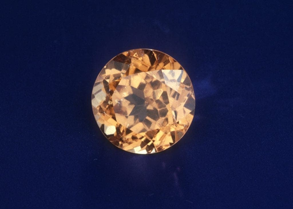 grossular garnet - Canada